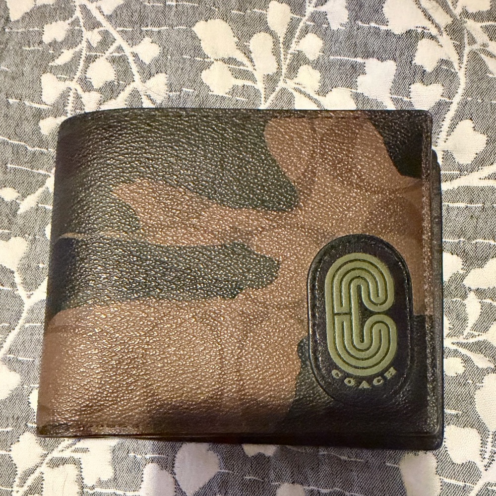 Stanley Men's Camouflage Leather Wallet